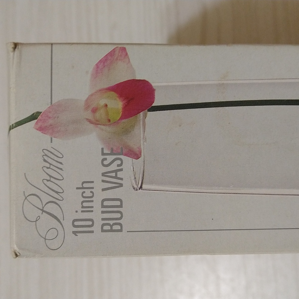 Vintage Jardin Collection 10" Bloom Bud Vase - Picture 3 of 4